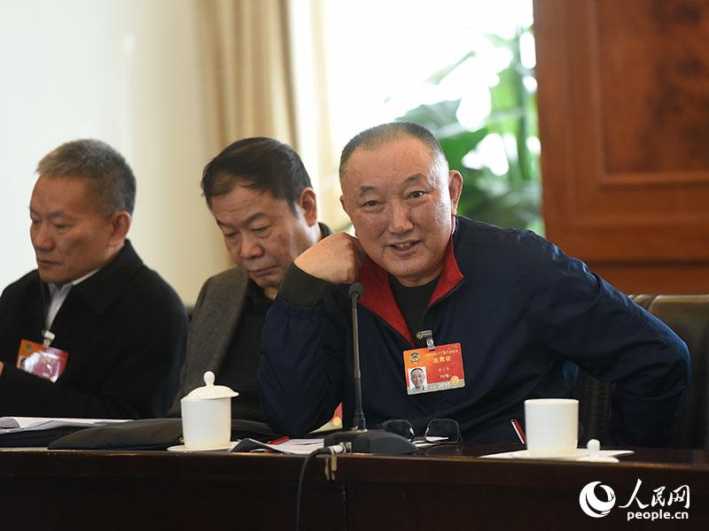 白巖松關注傳媒知識產權 韓三平呼吁加大行業協會作用(圖)