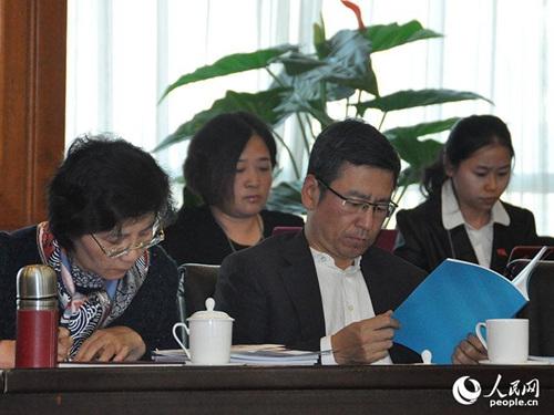 白巖松關注傳媒知識產權:不能你抄我,我抄你