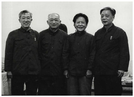 艱苦創(chuàng)業(yè) 中國(guó)日?qǐng)?bào)名揚(yáng)天下