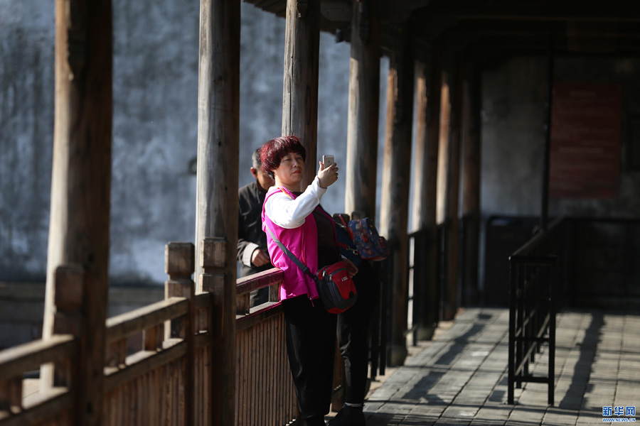 有顏值更有氣質(zhì)：千年水鄉(xiāng)啟動(dòng)“烏鎮(zhèn)時(shí)間”