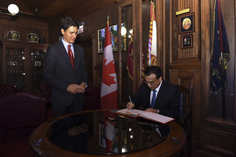 中加兩國(guó)總理舉行會(huì)談 正式啟動(dòng)年度對(duì)話(huà)機(jī)制