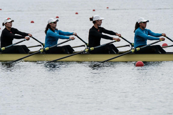 各國賽艇隊積極備戰 士兵在側確保安全