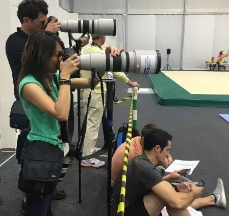 在奧運村閑逛能遇到誰？ 寧澤濤溜達似“老干部”