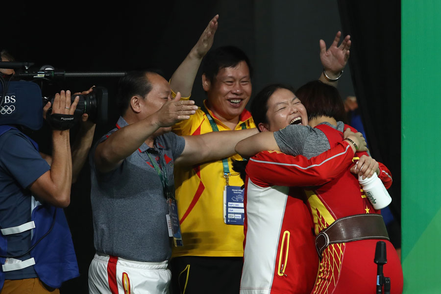 向艷梅奪得里約奧運會女子舉重69公斤級金牌