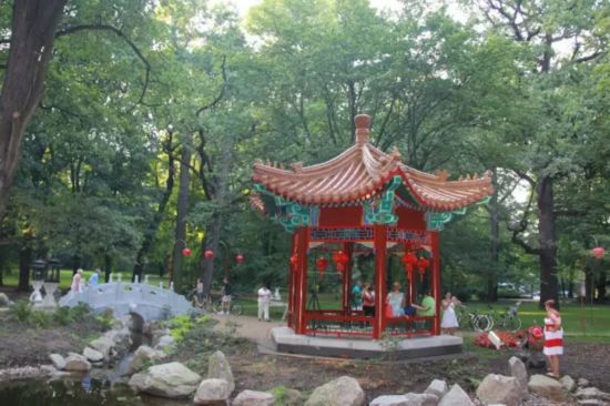 習(xí)近平訪問(wèn)波蘭背后:3個(gè)因中國(guó)而改變的波蘭人