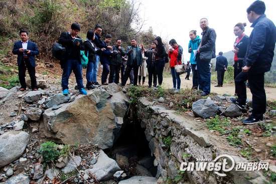 【治國理政新實(shí)踐 陜西篇】村文書胡萬春：用生命詮釋對(duì)群眾的真情厚愛