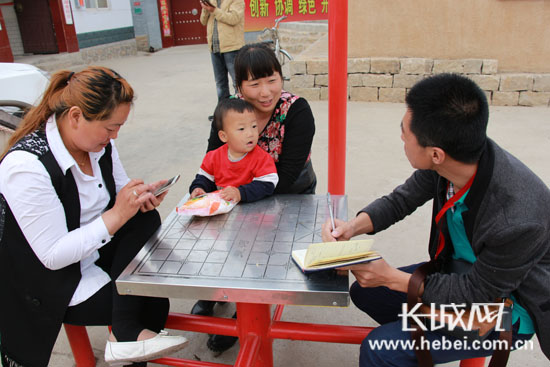 [網(wǎng)絡(luò)媒體走轉(zhuǎn)改]總書記囑托催奮進 太行山村舊貌換新顏