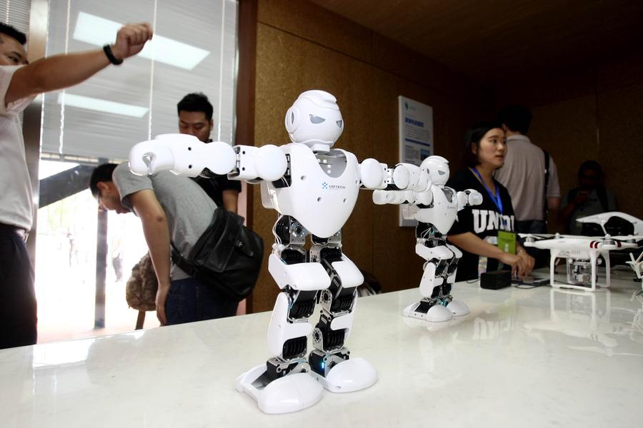 在新常態中實現新飛躍