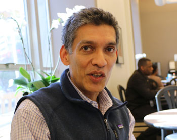 【2018兩會·改革新征程】習近平講話強調推動經濟高質量發展 獲國際學者點贊