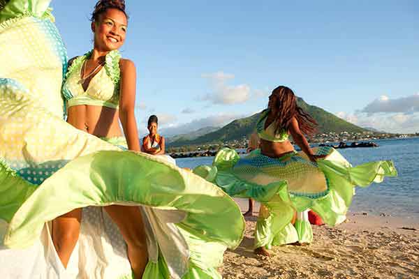 【老外談】中非關(guān)系加強(qiáng)將推動旅游業(yè)發(fā)展