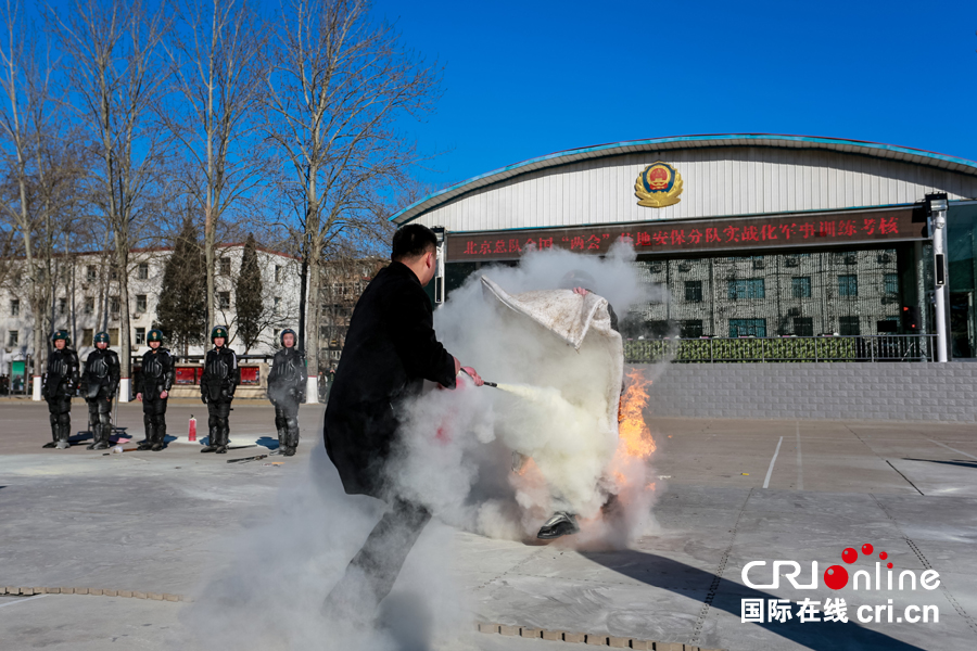 武警選拔兩會安保力量 至少經過五道篩選