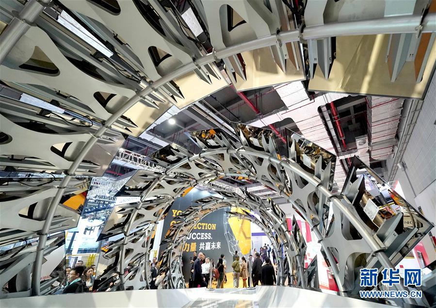 走進(jìn)進(jìn)博會企業(yè)展