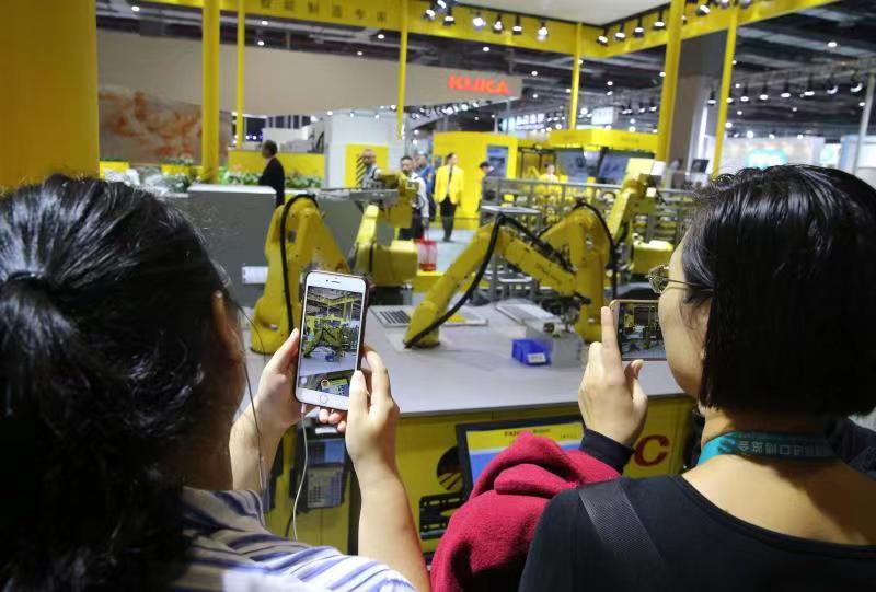 進博會智能及高端裝備展區精彩紛呈