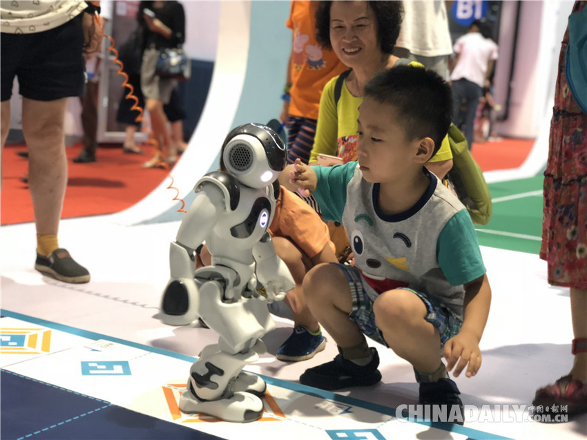 高顏值+神技能！一大波機器人“明星”亮相2018世界機器人大會