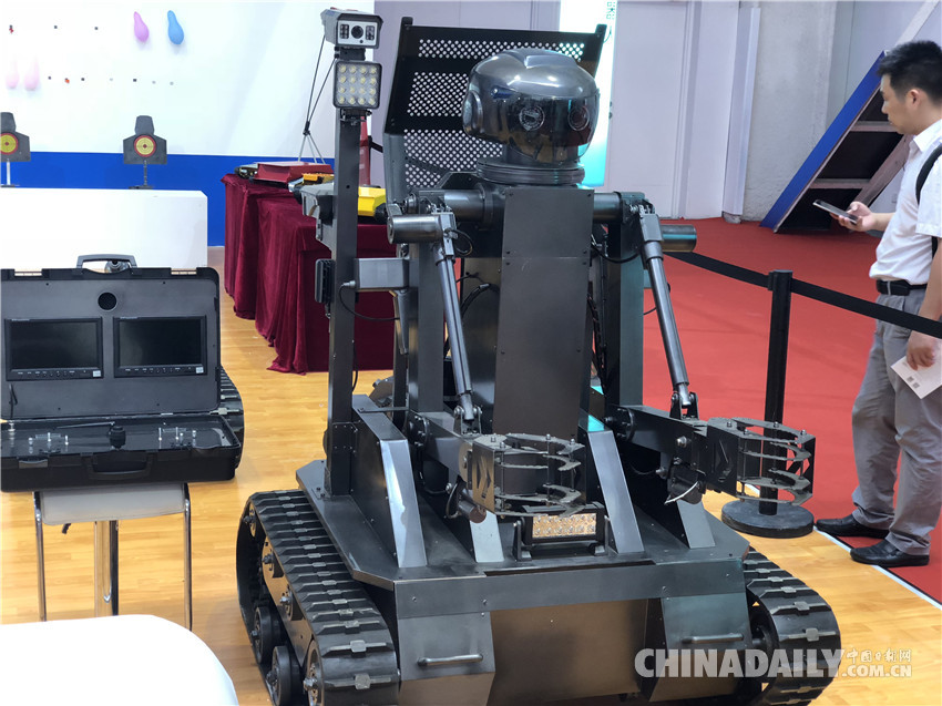 高顏值+神技能！一大波機器人“明星”亮相2018世界機器人大會