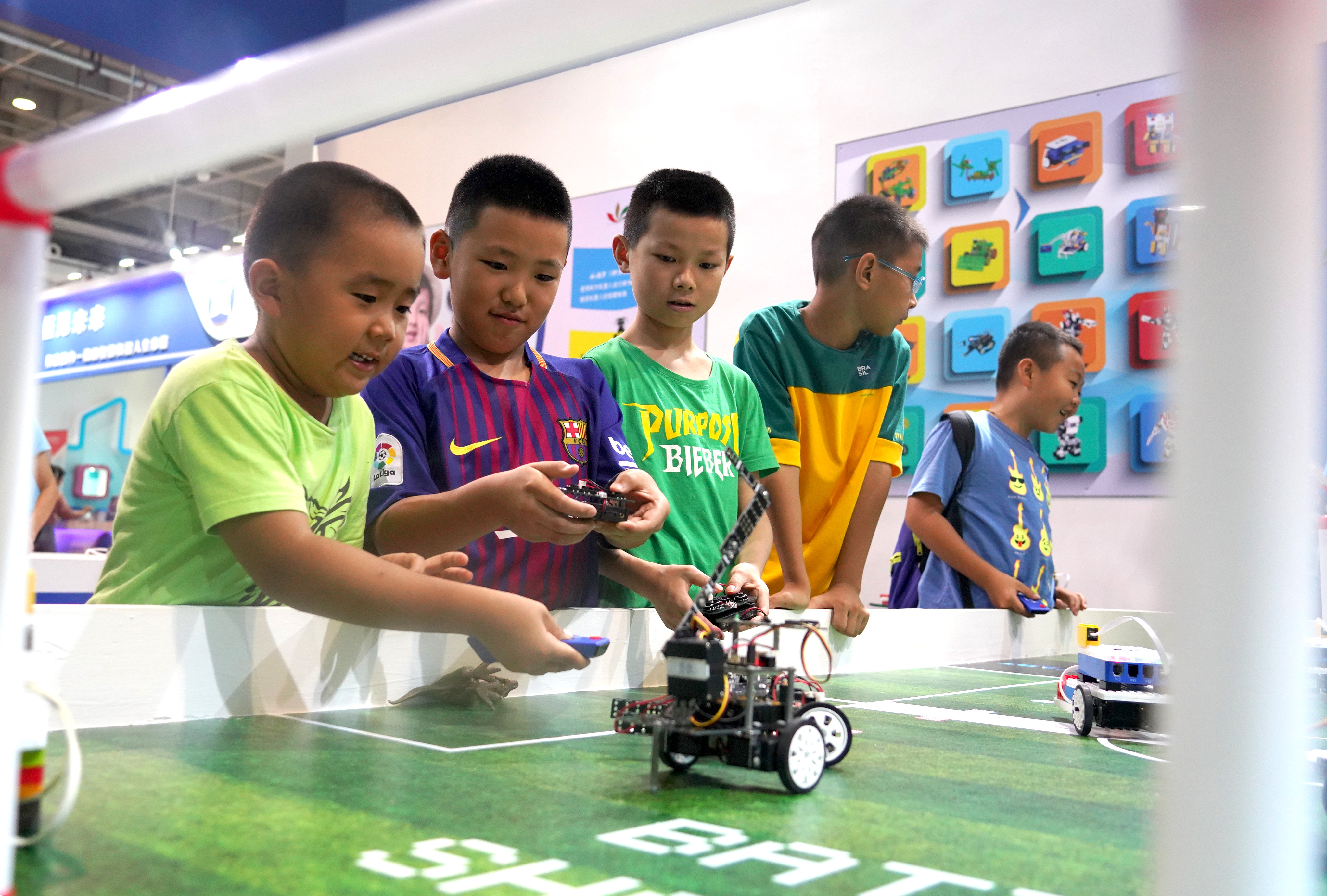 2018世界機(jī)器人大會(huì)來了！生活因它更簡單