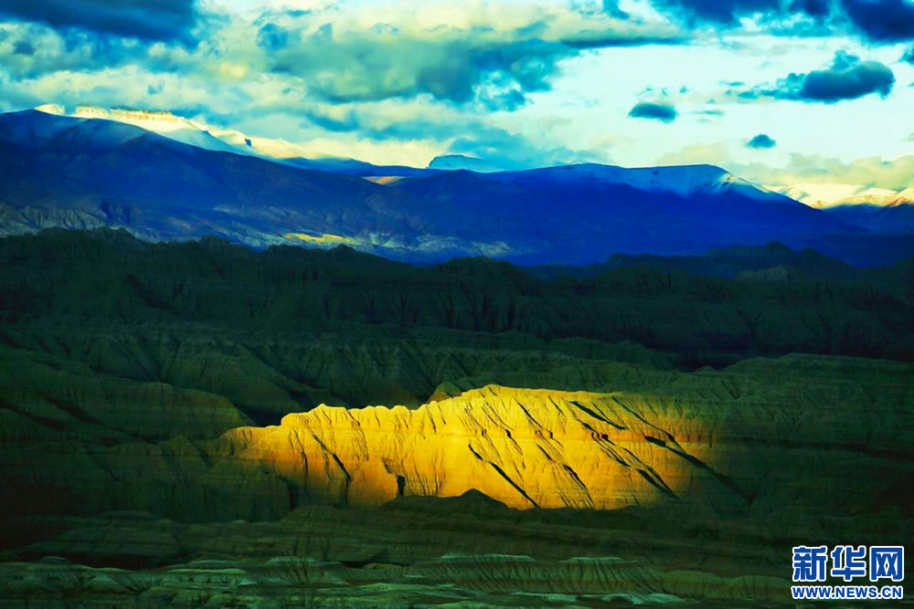 【新時(shí)代·幸福美麗新邊疆】與西藏阿里親密接觸不再遙遠(yuǎn)