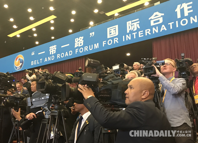 習(xí)近平在“一帶一路”國際合作高峰論壇開幕式上發(fā)表主旨演講時強(qiáng)調(diào)絲路精神是人類文明的寶貴遺產(chǎn)