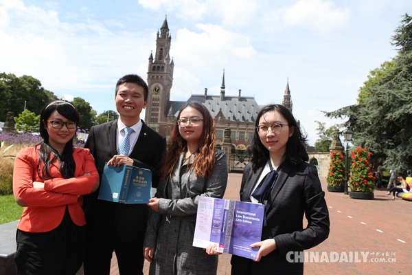 中國留學生“踢館”南海爭端仲裁庭:你們無權管轄，裁決無效！