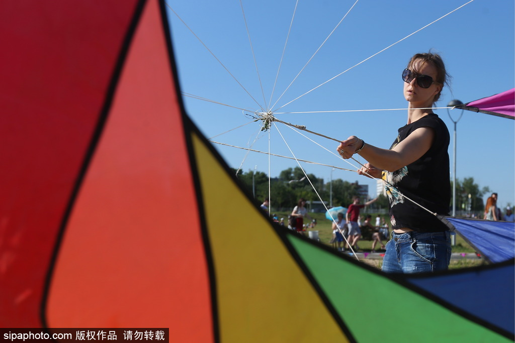俄羅斯喀山風箏節 追逐藍天童趣滿滿