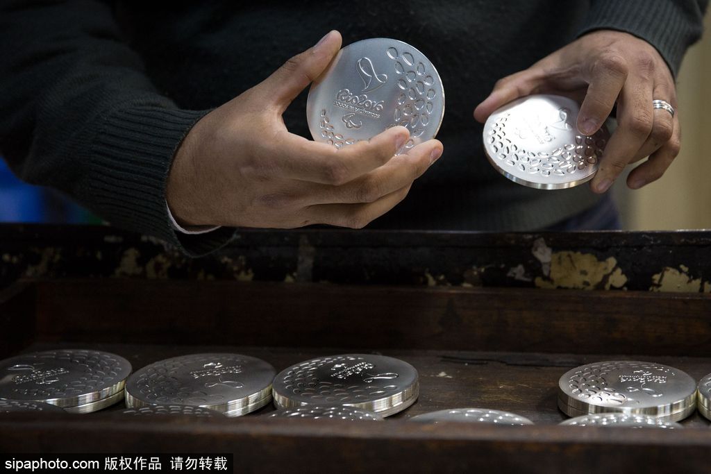 探秘里約奧運會獎牌制作過程 將是最環(huán)保獎牌