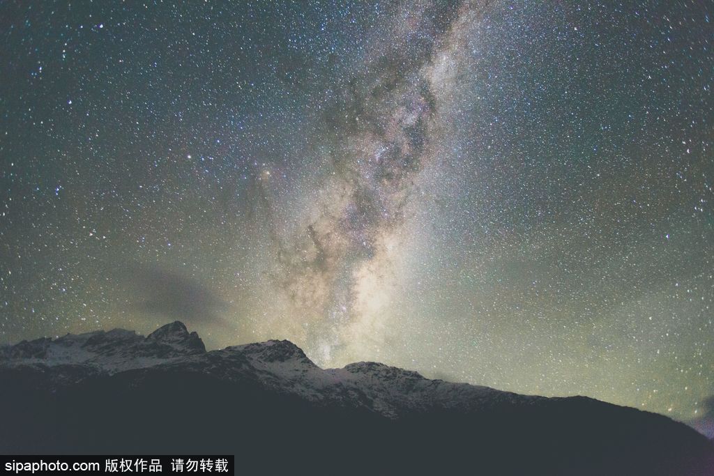 攝影師周游世界 用鏡頭記錄各國絕美風(fēng)光