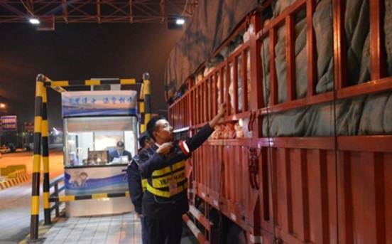 國慶節(jié)，向堅守在工作崗位上的人致敬