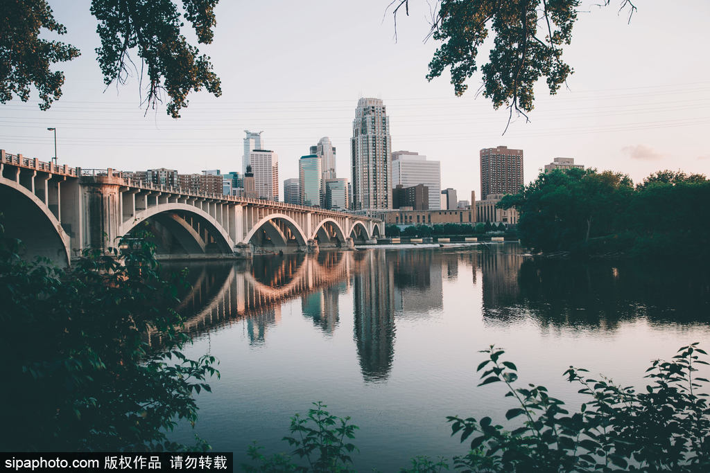 19歲攝影師記錄美國(guó)風(fēng)光 360度無(wú)死角絕美震撼