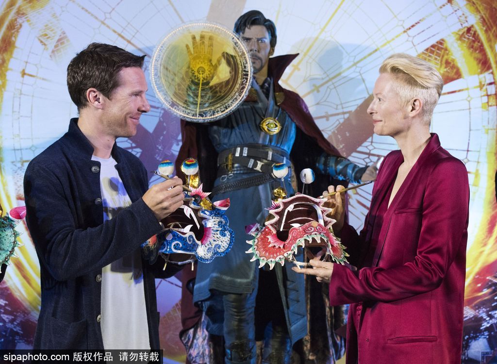 《奇異博士》香港發布會 “女王”蒂爾達·斯文頓氣場強大力壓卷福