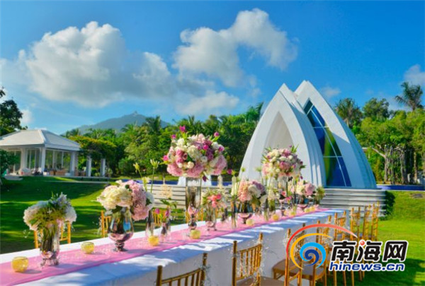 天涯海角婚拍基地引全國融媒體記者爭相留影