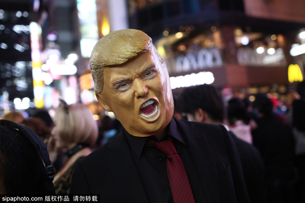 當美國大選遇上萬圣節(jié) 盤點節(jié)日期間的“特朗普希拉里”