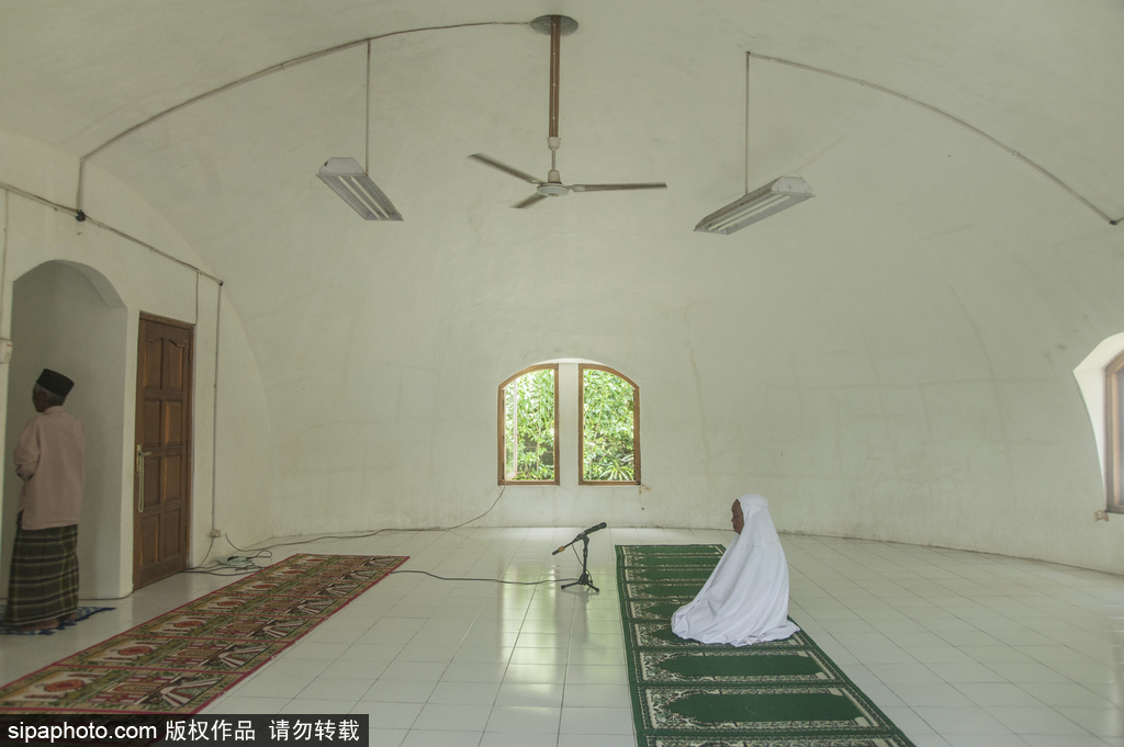 印尼海嘯十年后的災民村 圓頂房屋造型奇特成旅游景點