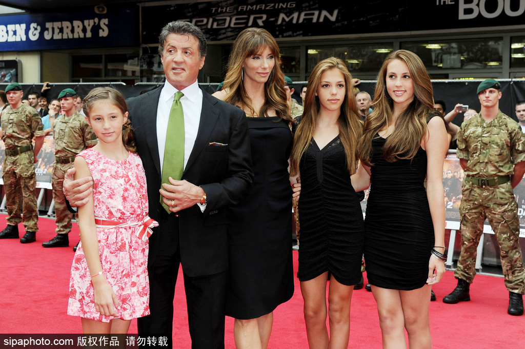 盤點人生贏家史泰龍的超模女兒團！他說“最好永遠不長大”