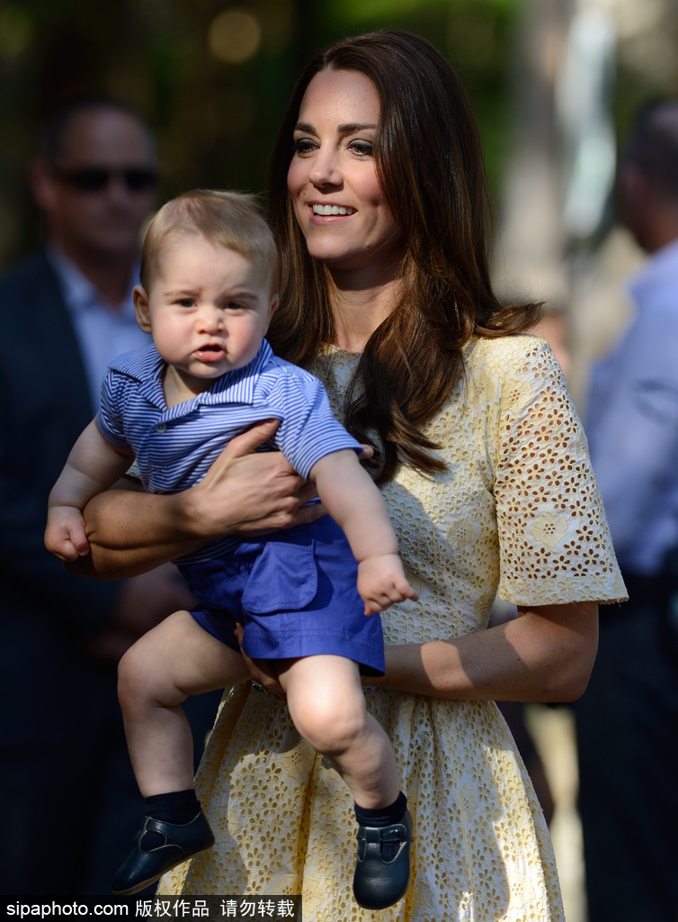論抱娃我只服英國凱特王妃 王子公主萌態百出