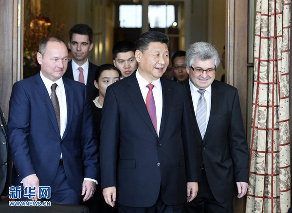 習近平會見瑞士聯(lián)邦國民院議長施塔爾和聯(lián)邦院議長比紹夫貝爾格