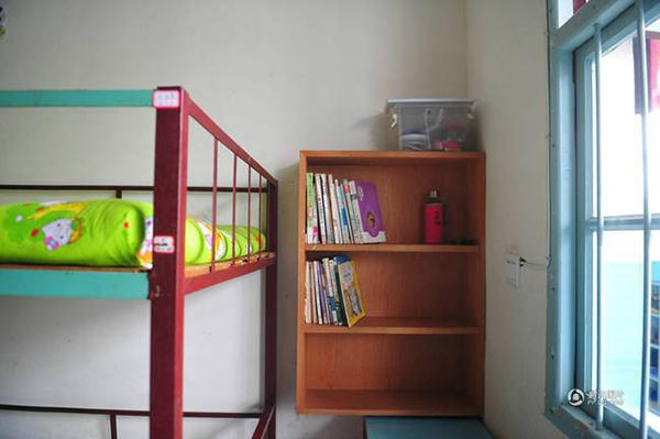 最大農(nóng)村寄宿小學 近千人靠“剪刀石頭布”打飯