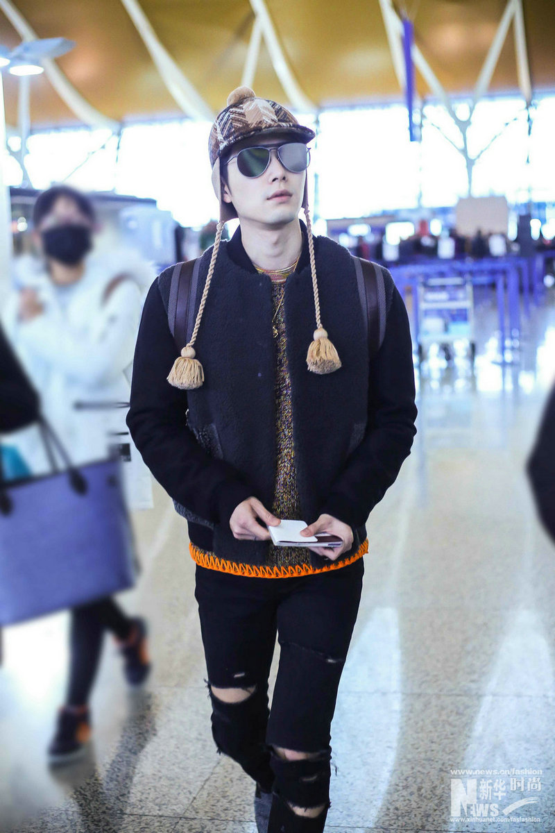 換季發愁穿什么？明星早春穿搭為你做示范