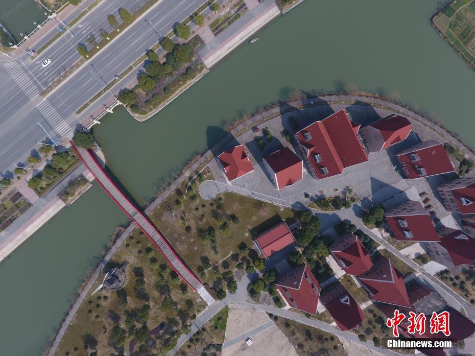 蘇州人工島荒廢10年 曾規(guī)劃CBD建高端商鋪