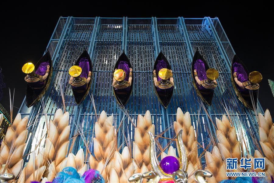 巴西特級(jí)組桑巴舞校花車巡游活動(dòng)落幕