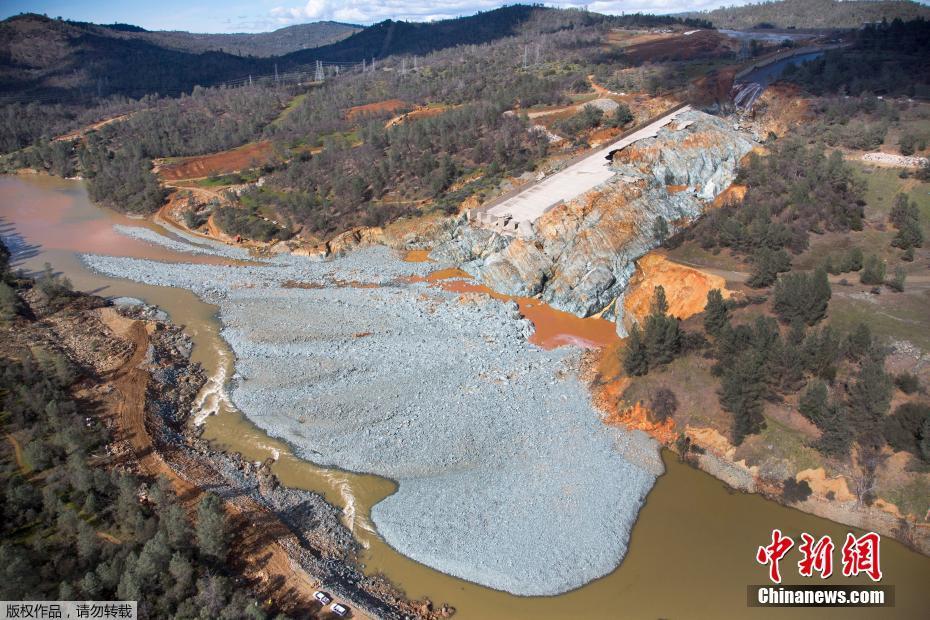 美國最高水壩坍塌居民緊急疏散 現(xiàn)場清理工作啟動(dòng)