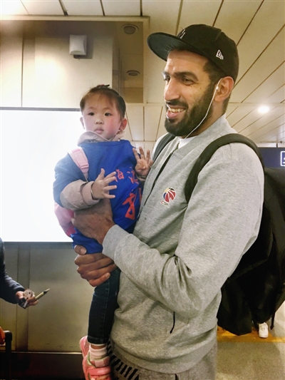 四川男籃回蓉:先總結(jié)再放假