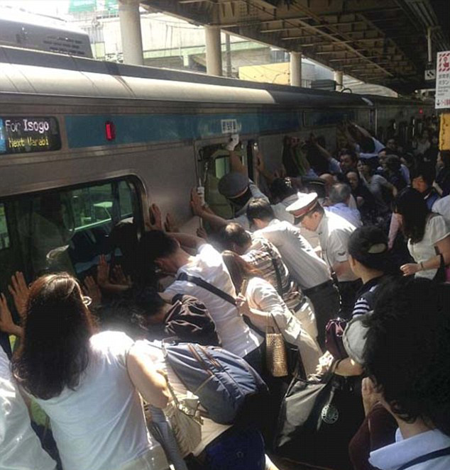 人間自有真情在！鏡頭記錄全球溫情瞬間（組圖）