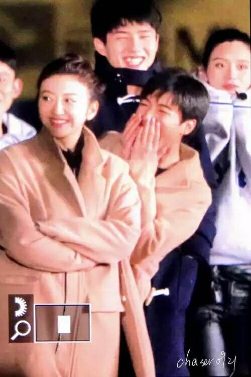 《少年團》路透照曝光 景甜背王俊凱“姐姐力”爆棚