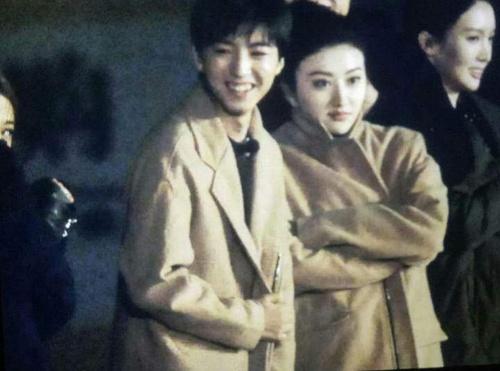 《少年團》路透照曝光 景甜背王俊凱“姐姐力”爆棚