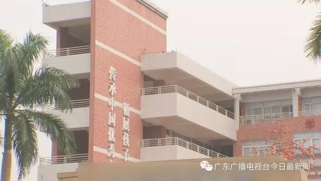 招生要求家長學(xué)歷 家長:說好的公平教育呢？