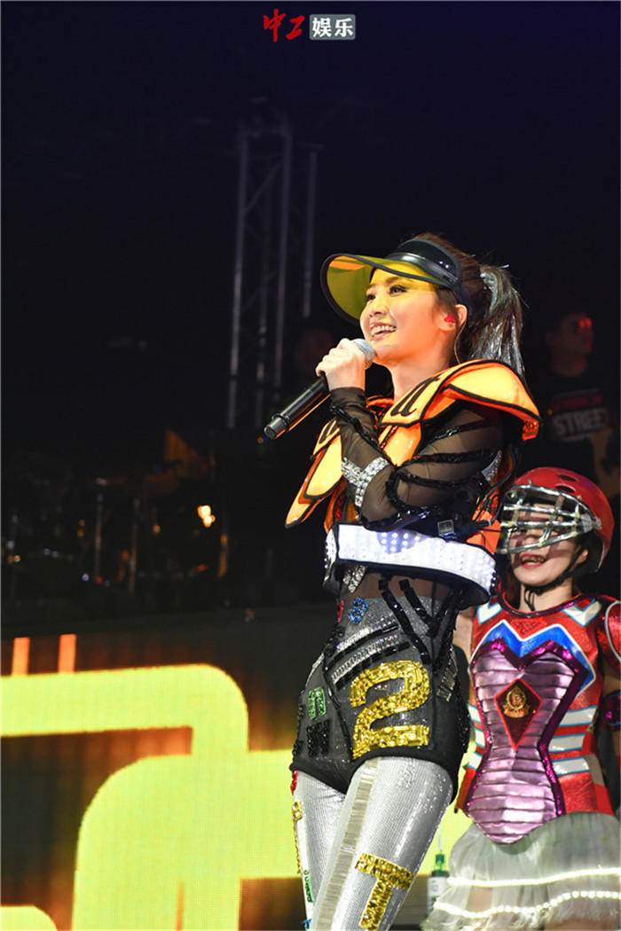 Twins美國演唱會(huì)圓滿落幕 國內(nèi)巡演即將唱響