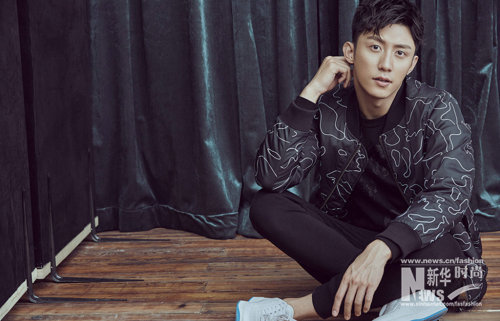 黃景瑜最新大片曝光 輕松玩轉多種穿搭風格