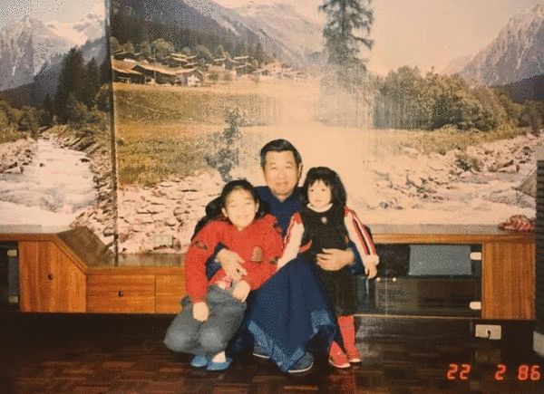 陳妍希發微博懷念外公：大家都以為他叫我小狗狗【圖】