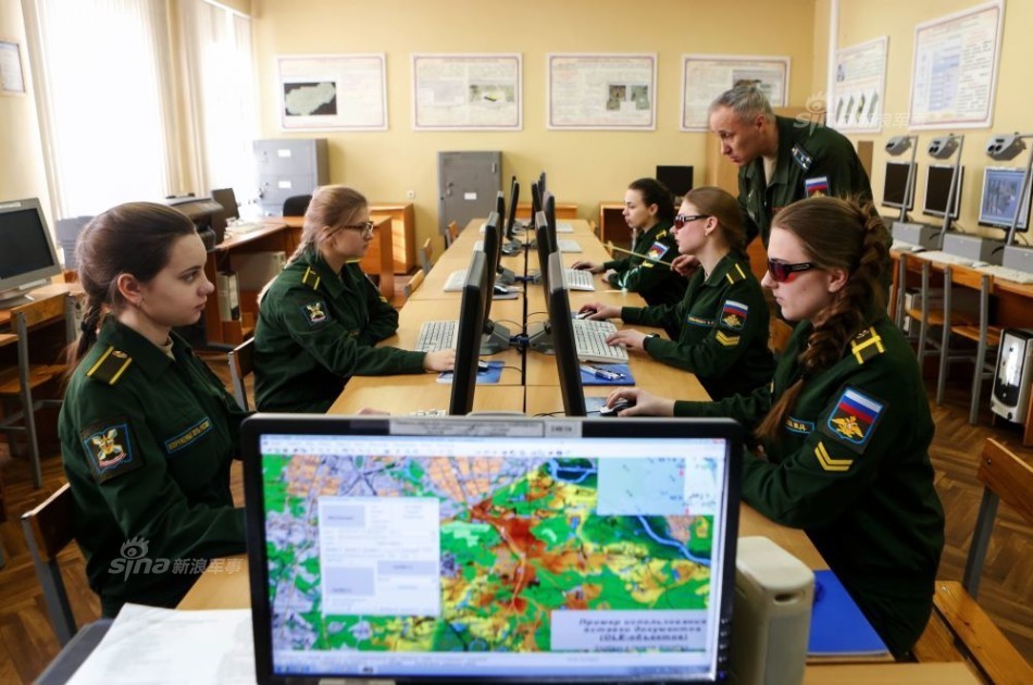 高顏值高材生！俄航天學(xué)院培養(yǎng)美女間諜讀圖員