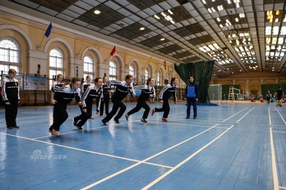 高顏值高材生！俄航天學(xué)院培養(yǎng)美女間諜讀圖員